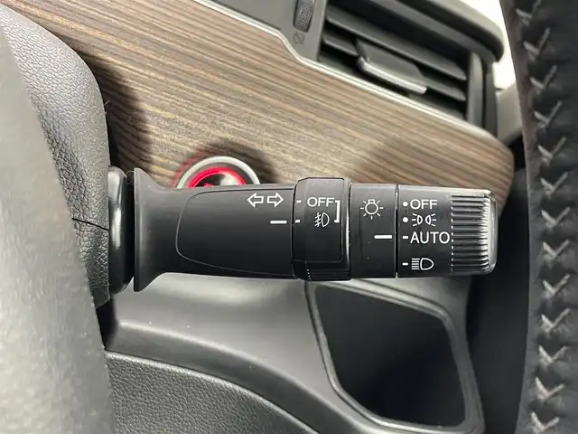 ホンダ フリード クロスター ホンダセンシング 埼玉県 2020(令2)年 5.7万km クリスタルブラックパール 純正９インチナビ　バックカメラ　ビルトインＥＴＣ　前後ドライブレコーダー　ホンダセンシング　アダプティブクルーズコントロール　シートヒーター　ハーフレザー　純正アルミホイール　オートライト　ＬＥＤ