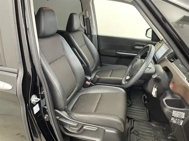 ホンダ フリード クロスター ホンダセンシング 埼玉県 2020(令2)年 5.7万km クリスタルブラックパール 純正９インチナビ　バックカメラ　ビルトインＥＴＣ　前後ドライブレコーダー　ホンダセンシング　アダプティブクルーズコントロール　シートヒーター　ハーフレザー　純正アルミホイール　オートライト　ＬＥＤ