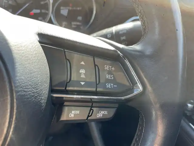 マツダ ＣＸ－８ XD Lパッケージ 香川県 2017(平29)年 5.8万km ジェットブラックマイカ アルパインフリップダウンモニター/純正ナビ/（CD/DVD/BT/USB/フルセグTV）/全方位カメラ/ETC/アダプティブクルーズコントロール/レザーシート/運転席メモリーシート/LEDヘッドライト/フォグランプ/革巻きステアリング/ステアリングスイッチ/ステアリングヒーター/プッシュスタート/オートブレーキホールド/電動パーキングブレーキ/スマートキー/スペアキー1本/純正19インチアルミホイール