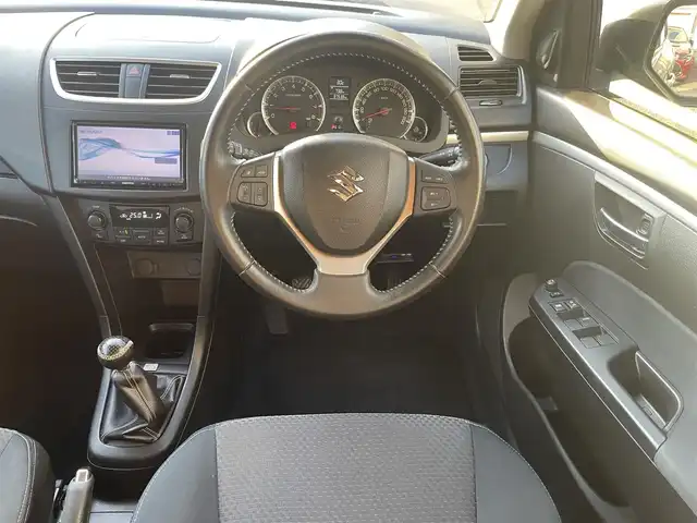 スズキ スイフト RS 愛知県 2016(平28)年 9.8万km プレミアムシルバーメタリック 社外メモリナビ（KXM-E500）/AMFM/CD/DVD/フルセグ/BT/USB/SD/ETC/クルーズコントロール/プッシュスタート/純正16インチAW/純正フロアマット/電動格納ミラー/ISOFIX/HIDヘッドライト/保証書/取扱説明書/スペアキー