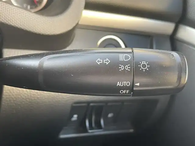 スズキ スイフト RS 愛知県 2016(平28)年 9.8万km プレミアムシルバーメタリック 社外メモリナビ（KXM-E500）/AMFM/CD/DVD/フルセグ/BT/USB/SD/ETC/クルーズコントロール/プッシュスタート/純正16インチAW/純正フロアマット/電動格納ミラー/ISOFIX/HIDヘッドライト/保証書/取扱説明書/スペアキー