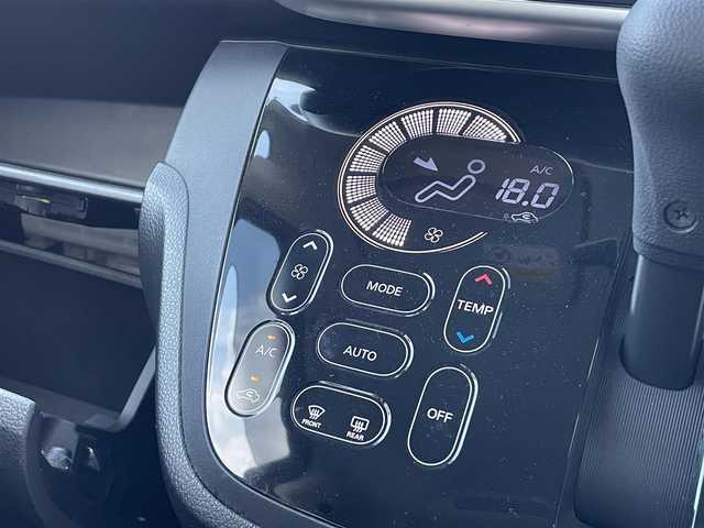 日産 デイズ ルークス ハイウェイスター Xターボ 滋賀県 2017(平29)年 6.3万km ブラック ガソリン/2WD(FF)/CVT/片側パワースライド/7インチ純正ナビ【AVIC-ZH77】/(FM/AM/CD/DVD/フルセグ/Bluetooth)/ドライブレコーダー/ETC/アラウンドビューモニター/バックカメラ/プリクラッシュブレーキアシスト	/踏み間違い防止アシスト/ディスプレイ付自動防眩ルームミラー/電動格納ミラー/アイドリングストップ	/革巻きステアリング/ステアリングスイッチ/オートライト/LEDヘッドライト/フロントフォグ/オートハイビーム/フルオートエアコン/プッシュスタート/スマートキー/純正フロアマット/ドアバイザー