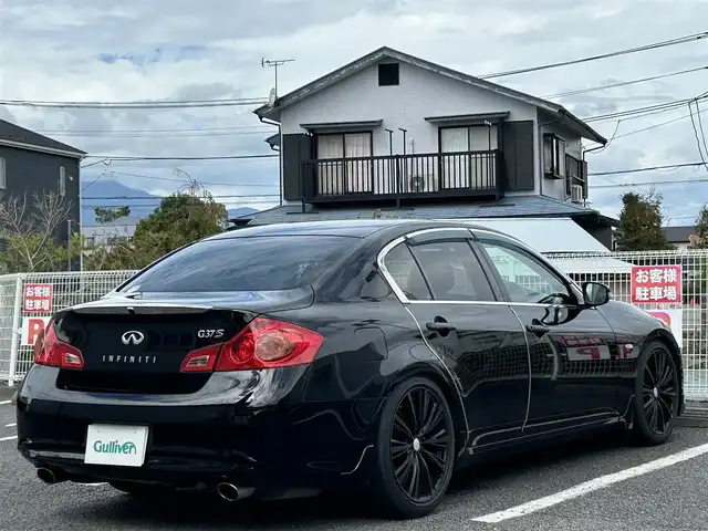 日産 スカイライン 250GT 静岡県 2010(平22)年 6.8万km スーパーブラック ユーザー買取車両/純正ナビ/【AM/FM/CD/TV】/社外19インチAW/ローダウン/MTモード付AT/SNOWモード/バックカメラ/左サイドカメラ/ETC/USB入力端子/純正フロアマット/パワーシート/ハーフレザーシート/横滑り防止装置/VDCモード/保証書/取扱説明書