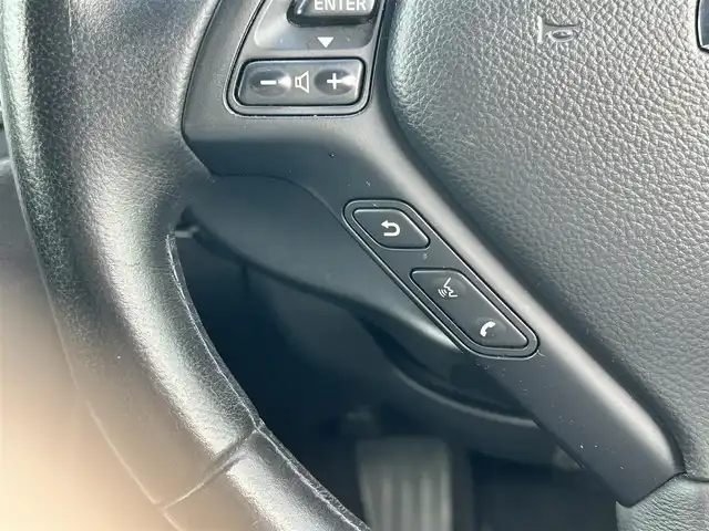 日産 スカイライン 250GT 静岡県 2010(平22)年 6.8万km スーパーブラック ユーザー買取車両/純正ナビ/【AM/FM/CD/TV】/社外19インチAW/ローダウン/MTモード付AT/SNOWモード/バックカメラ/左サイドカメラ/ETC/USB入力端子/純正フロアマット/パワーシート/ハーフレザーシート/横滑り防止装置/VDCモード/保証書/取扱説明書