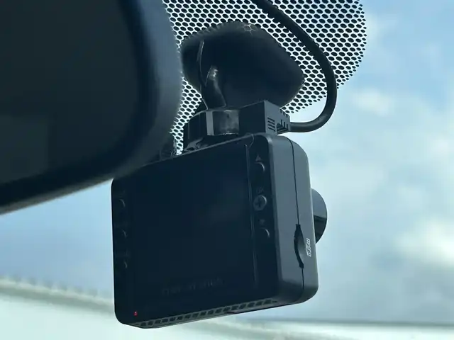 ホンダ フリード G ホンダセンシング 熊本県 2018(平30)年 8万km ホワイトオーキッドパール 純正SDナビDTV/・CD/DVD/SD/BT/フルセグ/バックカメラ/両側パワースライドドア/ドライブレコーダー/LEDライト/ビルトインETC/ウィンカードアミラー/ステアリングリモコン/ACC/ホンダセンシング/・衝突軽減ブレーキ/・誤発進抑制機能/・歩行者事故低減ステアリング/・路外逸脱抑制機能/・アダプティブクルーズコントロール/木目調パネル/マット/バイザー/スマートキー/保証書/取説/スマートキー