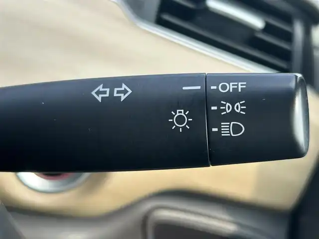 ホンダ フリード G ホンダセンシング 熊本県 2018(平30)年 8万km ホワイトオーキッドパール 純正SDナビDTV/・CD/DVD/SD/BT/フルセグ/バックカメラ/両側パワースライドドア/ドライブレコーダー/LEDライト/ビルトインETC/ウィンカードアミラー/ステアリングリモコン/ACC/ホンダセンシング/・衝突軽減ブレーキ/・誤発進抑制機能/・歩行者事故低減ステアリング/・路外逸脱抑制機能/・アダプティブクルーズコントロール/木目調パネル/マット/バイザー/スマートキー/保証書/取説/スマートキー