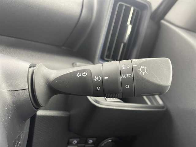 ダイハツ タント カスタム RS 岡山県 2024(令6)年 0.6万km ブラックマイカメタリック/ファイアークォーツレッドメタリック 2トーン バックカメラ/SDナビ/【CD/DVD/BT/フルセグTV】/型番：CN-RE06WD/ツートーンカラー/オーディオレス/ターボ/両側パワースライドドア/ハーフレザーシート/前席シートヒーター/LEDヘッドライト/ETC/衝突軽減ブレーキ/オートハイビーム/コーナーセンサー/レーンキープアシスト/オートブレーキホールド/アイドリングストップ/純正15インチアルミホイール/スマートキー/プッシュスタート