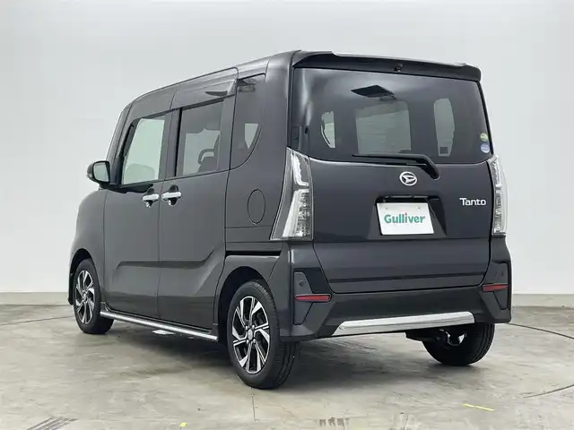 ダイハツ タント カスタム X 岡山県 2019(令1)年 4万km ブラックマイカメタリック 社外ナビ/・型番:AVIC-RZ002/（AM/FM/BT/USB）/バックカメラ/両側パワースライドドア/LEDヘッドライト/オートライト/コーナーセンサー(前後）/合皮コンビシート/運転席ロングスライド/純正14インチアルミホイール/カーテンエアバッグ/ISOFIX/後席サンシェイド/チルトステアリング/シートリフター/ウインカーミラー/ドアバイザー