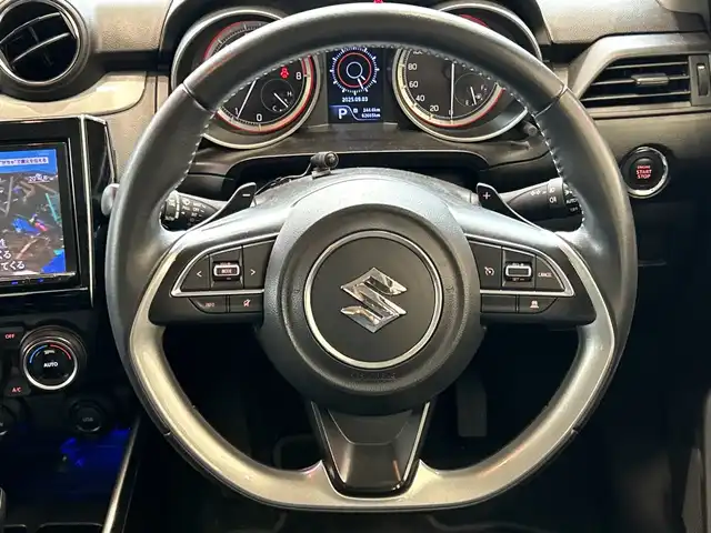 スズキ スイフト HYBRID RS 埼玉県 2018(平30)年 6.3万km スーパーブラックパール デュアルセンサーブレーキサポート　/純正8インチメモリナビ/　　CD/DVD/BT/フルセグ/レーダークルーズコントロール　/LEDオートライト　/シートヒーター　/純正16インチアルミ　/ステアリングスイッチ　/パドルシフト /ETC