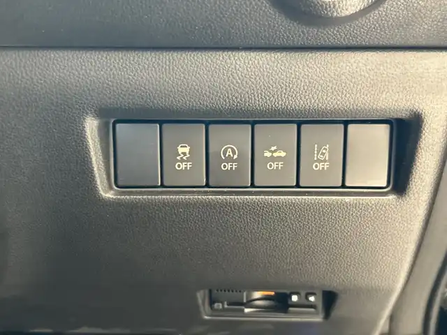 スズキ スイフト HYBRID RS 埼玉県 2018(平30)年 6.3万km スーパーブラックパール デュアルセンサーブレーキサポート　/純正8インチメモリナビ/　　CD/DVD/BT/フルセグ/レーダークルーズコントロール　/LEDオートライト　/シートヒーター　/純正16インチアルミ　/ステアリングスイッチ　/パドルシフト /ETC