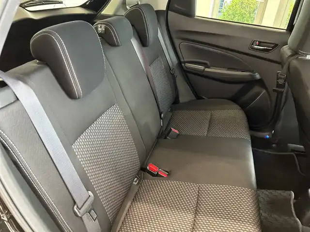 スズキ スイフト HYBRID RS 埼玉県 2018(平30)年 6.3万km スーパーブラックパール デュアルセンサーブレーキサポート　/純正8インチメモリナビ/　　CD/DVD/BT/フルセグ/レーダークルーズコントロール　/LEDオートライト　/シートヒーター　/純正16インチアルミ　/ステアリングスイッチ　/パドルシフト /ETC