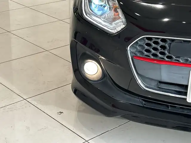 スズキ スイフト HYBRID RS 埼玉県 2018(平30)年 6.3万km スーパーブラックパール デュアルセンサーブレーキサポート　/純正8インチメモリナビ/　　CD/DVD/BT/フルセグ/レーダークルーズコントロール　/LEDオートライト　/シートヒーター　/純正16インチアルミ　/ステアリングスイッチ　/パドルシフト /ETC