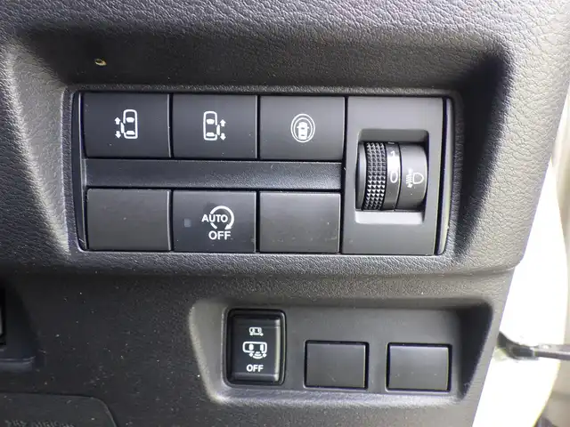 日産 ルークス ハイウェイスター X 千葉県 2020(令2)年 3.7万km フローズンバニラパール エマージェンシーブレーキ/両側パワースライドドア/9インチ純正SDナビ/地デジTV/【DVD/CD再生機能　Bluetooth接続】/アラウンドビューモニター/ドライブレコーダー/ETC/LEDヘッドライト/フォグライト/ウインカーミラー/コーナーセンサー/純正14インチアルミホイル/サイド/カーテンエアバッグ/インテリジェントキー