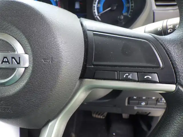 日産 ルークス ハイウェイスター X 千葉県 2020(令2)年 3.7万km フローズンバニラパール エマージェンシーブレーキ/両側パワースライドドア/9インチ純正SDナビ/地デジTV/【DVD/CD再生機能　Bluetooth接続】/アラウンドビューモニター/ドライブレコーダー/ETC/LEDヘッドライト/フォグライト/ウインカーミラー/コーナーセンサー/純正14インチアルミホイル/サイド/カーテンエアバッグ/インテリジェントキー