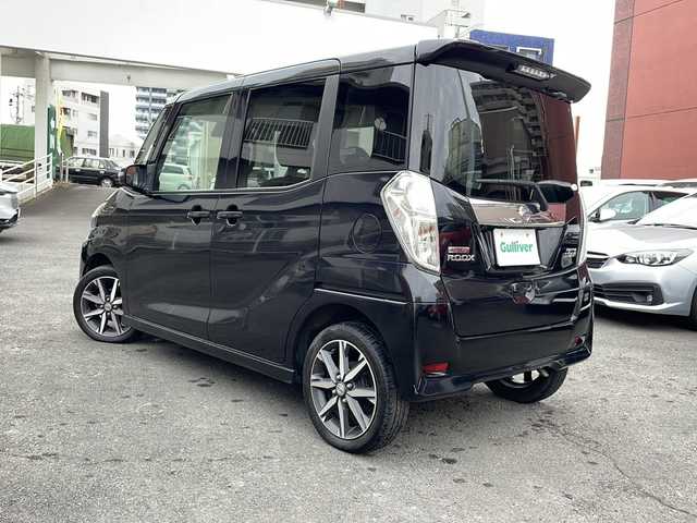 日産 デイズ ルークス HWS X Vセレクション 宮崎県 2017(平29)年 2.5万km ブラック 社外ナビ　前方のみドライブレコーダー　Ｂｌｕｅｔｏｏｔｈ　全方位カメラ　フルセグＴＶ　ＣＤ／ＤＶＤチェンジャー　両側パワースライドドア　電動格納ミラー　ＬＥＤライト　オートライト　ベンチシート パワーウィンドウ パワーステアリング 純正アルミホイール 純正フロアマット 取扱説明書 保証書