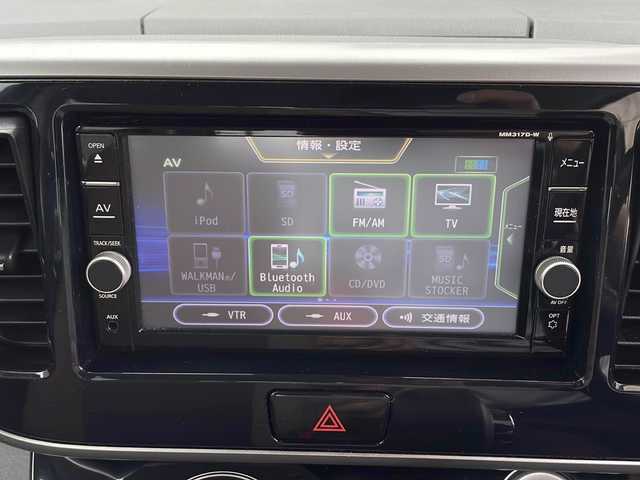 日産 デイズ ルークス HWS X Vセレクション 宮崎県 2017(平29)年 2.5万km ブラック 社外ナビ　前方のみドライブレコーダー　Ｂｌｕｅｔｏｏｔｈ　全方位カメラ　フルセグＴＶ　ＣＤ／ＤＶＤチェンジャー　両側パワースライドドア　電動格納ミラー　ＬＥＤライト　オートライト　ベンチシート パワーウィンドウ パワーステアリング 純正アルミホイール 純正フロアマット 取扱説明書 保証書