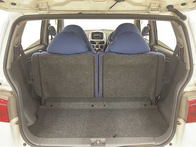 ダイハツ ＭＡＸ Li 道央・札幌 2004(平16)年 11.9万km ホワイトパールマイカ 4WD/CD・MD・AM・FM再生/純正フロアマット/ベンチシート/フォグランプ/電動格納ミラー/冬タイヤ積み込み