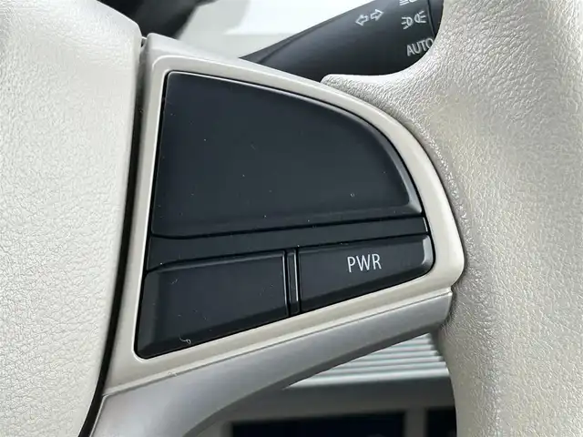 スズキ スペーシア HYBRID X 兵庫県 2018(平30)年 7万km シフォンアイボリーM ナビ/フルセグTV/BTオーディオ/CD/DVD/バックカメラ/ETC/両側パワースライドドア/シートヒーター/セーフティサポート/ヘッドライトレベライザ/純正フロアマット/純正ドアバイザー/横滑り防止装置/レーンキープアシスト/コーナーセンサー