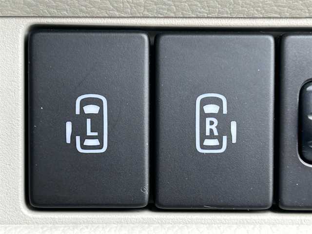 スズキ スペーシア HYBRID X 兵庫県 2018(平30)年 7万km シフォンアイボリーM ナビ/フルセグTV/BTオーディオ/CD/DVD/バックカメラ/ETC/両側パワースライドドア/シートヒーター/セーフティサポート/ヘッドライトレベライザ/純正フロアマット/純正ドアバイザー/横滑り防止装置/レーンキープアシスト/コーナーセンサー