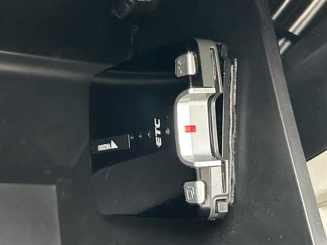 スズキ スペーシア HYBRID X 兵庫県 2018(平30)年 7万km シフォンアイボリーM ナビ/フルセグTV/BTオーディオ/CD/DVD/バックカメラ/ETC/両側パワースライドドア/シートヒーター/セーフティサポート/ヘッドライトレベライザ/純正フロアマット/純正ドアバイザー/横滑り防止装置/レーンキープアシスト/コーナーセンサー