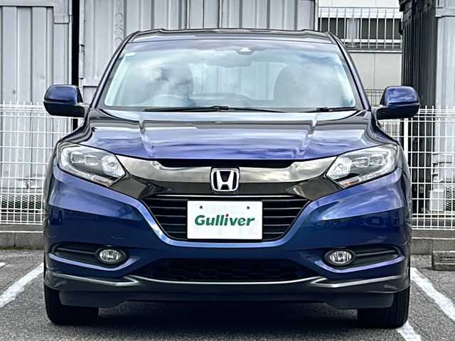 ホンダ ヴェゼル ハイブリッド X ホンダセンシング 愛知県 2016(平28)年 2.8万km モルフォブルーP /ワンオーナー//純正メモリナビ//純正フルセグTV//DVD/CD/FM/AM/iPod/SD/USB/BT//バックカメラ//ドライブレコーダー//ビルトインETC//Honda SENSING//衝突被害軽減ブレーキ//歩行者事故低減ステアリング//追従機能付きクルーズコントロール//レーンアシスト//路外逸脱抑制機能//誤発進抑制機能//先行車発進お知らせ機能//標識認識機能//電動パーキングブレーキ//オートブレーキホールド//ECONスイッチ//SPORT MODE//ステアスイッチ//パドルシフト//ガンメタ塗装ボディロアガーニッシュ//オートリトラミラー//純正フロアマット//純正16インチアルミホイール//純正LEDオートライト//フロントフォグランプ//ライト付きバニティミラー//自動防眩ミラー//ISOFIX//イモビライザー//ダブル/サイド/カーテンエアバック//スマートキー//スペアキー１本//取扱説明書//ナビ説明書//保証書//記録簿(H29/H30/R5)