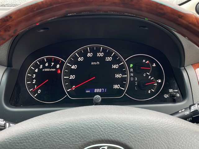 トヨタ アルファード Ｖ MZ 富山県 2004(平16)年 8.9万km ダークグレーマイカメタリック 4WD/社外SDナビ/フルセグ/Bluetooth/バックカメラ/ETC/両側パワースライドドア/イージークローザーリアゲート/レーンアシスト/社外19インチAW