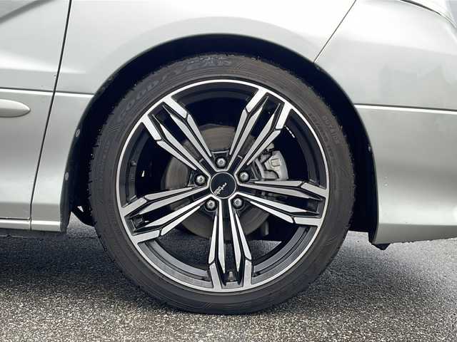 トヨタ アルファード Ｖ MZ 富山県 2004(平16)年 8.9万km ダークグレーマイカメタリック 4WD/社外SDナビ/フルセグ/Bluetooth/バックカメラ/ETC/両側パワースライドドア/イージークローザーリアゲート/レーンアシスト/社外19インチAW