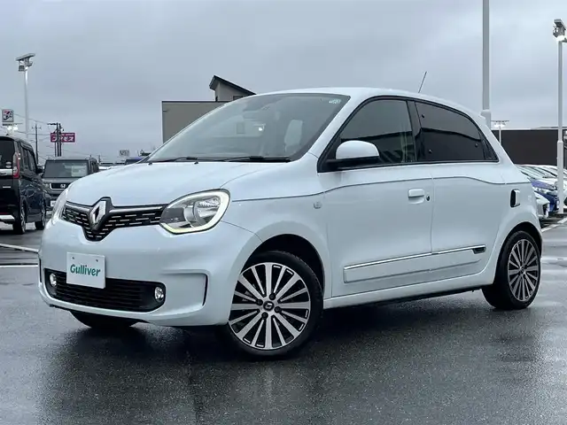 ルノー ルノー トゥインゴ インテンス 奈良県 2021(令3)年 2.2万km パール 社外ナビ　/フルセグ/ＤＶＤ　/Ｂｌｕｅｔｏｏｔｈ　/ＵＳＢ／ＡＵＸ端子　/バックカメラ　/ＥＴＣ　/前後ドライブレコーダー　/クルーズコントロール　/ハーフレザーシート　/前席シートヒーター　/純正フロアマット　/純正アルミホイール/保証書/取扱説明書/ワンオーナー　/スペアキー１本