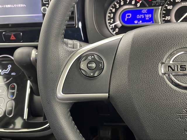 日産 デイズ ルークス ハイウェイスターX Gパッケージ 栃木県 2016(平28)年 2.6万km オーシャンブルーP 純正ナビ/（CD/DVD/AM/FM）/衝突軽減システム/アラウンドビューモニター/全周囲カメラ/横滑り防止/両側パワースライドドア/アイドリングストップ/オートマチックハイビーム/電動格納ミラー/ビルトインETC/ドライブレコーダー/純正アルミホイール/社外フロアマット/ステアリングスイッチ/プッシュスタート/スマートキー