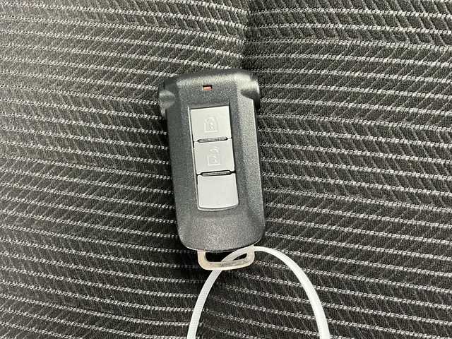 日産 デイズ ルークス ハイウェイスターX Gパッケージ 栃木県 2016(平28)年 2.6万km オーシャンブルーP 純正ナビ/（CD/DVD/AM/FM）/衝突軽減システム/アラウンドビューモニター/全周囲カメラ/横滑り防止/両側パワースライドドア/アイドリングストップ/オートマチックハイビーム/電動格納ミラー/ビルトインETC/ドライブレコーダー/純正アルミホイール/社外フロアマット/ステアリングスイッチ/プッシュスタート/スマートキー