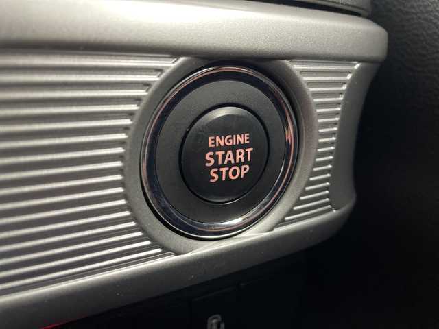 スズキ スペーシア ギア HYBRID XZ 愛知県 2021(令3)年 1.5万km フェニックスレッドパール/ガンメタリック2トーンルーフ 純正8インチナビ/【Bluetooth/フルセグTV/CD/DVD/USB/AM/FM】/両側パワースライドドア/レーダークルーズコントロール/衝突被害軽減ブレーキ/レーンアシスト/アイドリングストップ/コーナーセンサー/横滑り防止装置/前席シートヒーター/サーキュレーター/サンシェード/ETC/純正フロアマット/オートエアコン/プッシュスタート/スマートキー/ステアリングスイッチ/電動格納ミラー/ドアバイザー/LEDオートライト