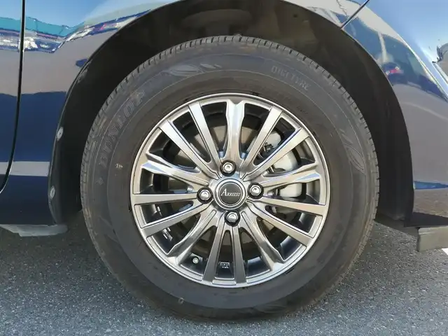 トヨタ アクア S スタイルブラック 茨城県 2018(平30)年 4.6万km ダークブルーマイカ 純正ナビ/【AM・FM・CD・DVD・TV・SD・BT】/Bカメラ/ETC/前後コーナーセンサー/オートライト/Fフォグ/LEDライト/オートハイビーム/ヘッドライトレベライザー/横滑り防止装置/レーンキープアシスト/衝突被害軽減システム/純正フロアマット/社外アルミホイール/電格ミラー/ウインカーミラー