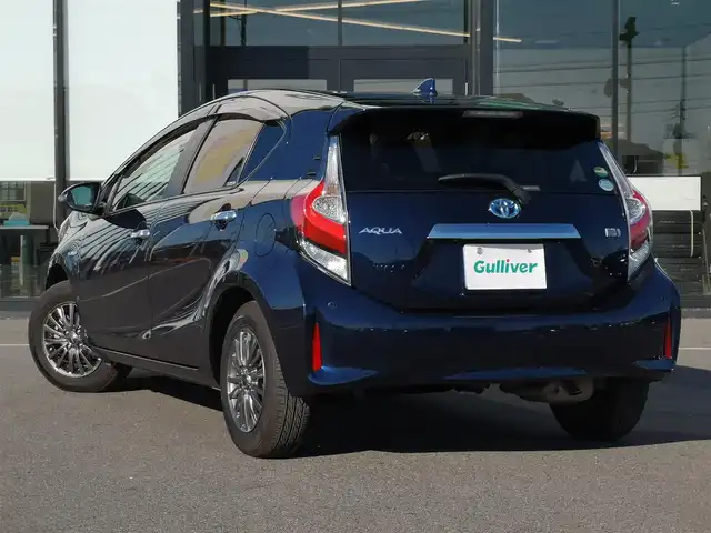 トヨタ アクア S スタイルブラック 茨城県 2018(平30)年 4.6万km ダークブルーマイカ 純正ナビ/【AM・FM・CD・DVD・TV・SD・BT】/Bカメラ/ETC/前後コーナーセンサー/オートライト/Fフォグ/LEDライト/オートハイビーム/ヘッドライトレベライザー/横滑り防止装置/レーンキープアシスト/衝突被害軽減システム/純正フロアマット/社外アルミホイール/電格ミラー/ウインカーミラー