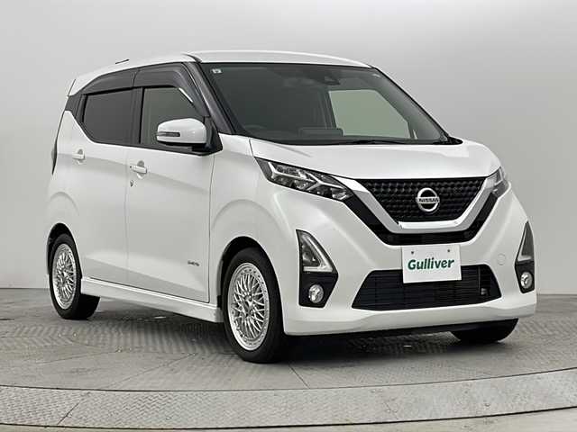 日産 デイズ HWS X プロパイロットED 新潟県 2019(令1)年 5.8万km ホワイトパール プロパイロット/純正SDナビ/　CD/DVD/BT/フルセグTV/アラウンドビューモニター/LEDオートライト/15インチアルミホイール/フォグランプ/ステアリングリモコン/レーンキープアシスト/コーナーセンサー/ウィンカーミラー/電格ミラー/オートブレーキホールド/スマートキー/ETC