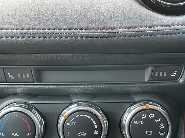マツダ ＣＸ－３ XD ツーリング 千葉県 2016(平28)年 3.7万km ソウルレッドプレミアムメタリック ワンオーナー/i-stop/純正ナビ/バックカメラ /地デジ/ハーフレザーシート/シートヒーター/クルーズコントロール/BOSEサウンドシステム/ヘッドアップディスプレイ/ブラインドスポットモニター/ステアリングスイッチ/スペアキー×１/ビルトインETC/新車時整備手帳/保証書/取扱説明書