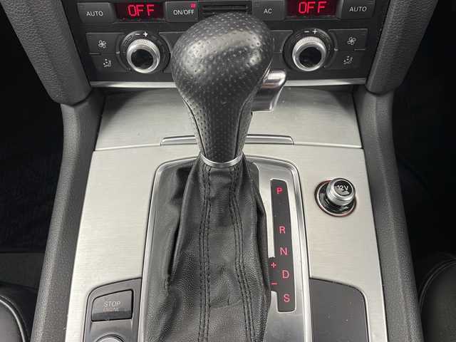 アウディ Ｑ７ 3．0TFSI クワトロ 道央・札幌 2010(平22)年 15.2万km 黒 ・4WD/ターボ/・純正HDDメーカーナビ/・DVD.CD.SD.USB/・フルセグ・バックカメラ/サイドカメラ/・パワーバックドア/・パドルシフト/クルーズコントロール/・ドライブレコーダー/・ブラックレザーシート/・D.N席パワーシート/シートヒーター/・キセノンヘッドライト/オートライト/・コーナーセンサー/・22インチ社外アルミ積込