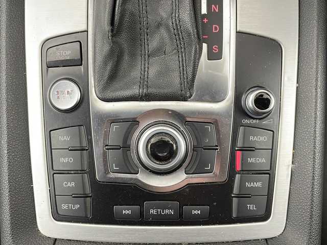 アウディ Ｑ７ 3．0TFSI クワトロ 道央・札幌 2010(平22)年 15.2万km 黒 ・4WD/ターボ/・純正HDDメーカーナビ/・DVD.CD.SD.USB/・フルセグ・バックカメラ/サイドカメラ/・パワーバックドア/・パドルシフト/クルーズコントロール/・ドライブレコーダー/・ブラックレザーシート/・D.N席パワーシート/シートヒーター/・キセノンヘッドライト/オートライト/・コーナーセンサー/・22インチ社外アルミ積込