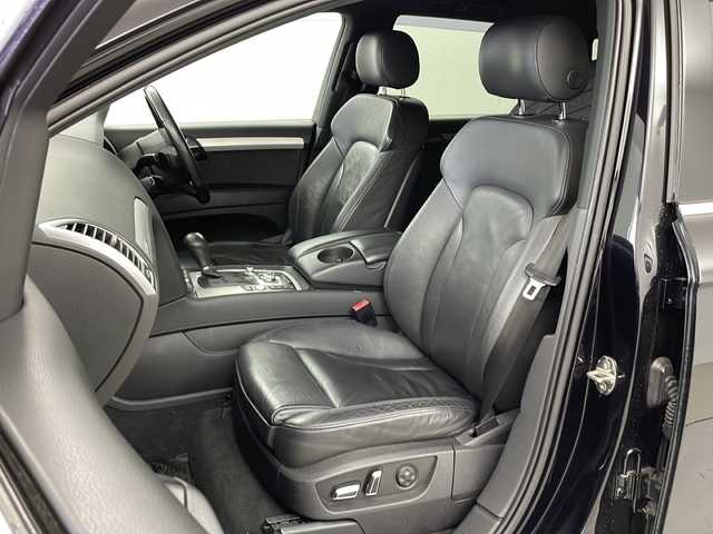 アウディ Ｑ７ 3．0TFSI クワトロ 道央・札幌 2010(平22)年 15.2万km 黒 ・4WD/ターボ/・純正HDDメーカーナビ/・DVD.CD.SD.USB/・フルセグ・バックカメラ/サイドカメラ/・パワーバックドア/・パドルシフト/クルーズコントロール/・ドライブレコーダー/・ブラックレザーシート/・D.N席パワーシート/シートヒーター/・キセノンヘッドライト/オートライト/・コーナーセンサー/・22インチ社外アルミ積込
