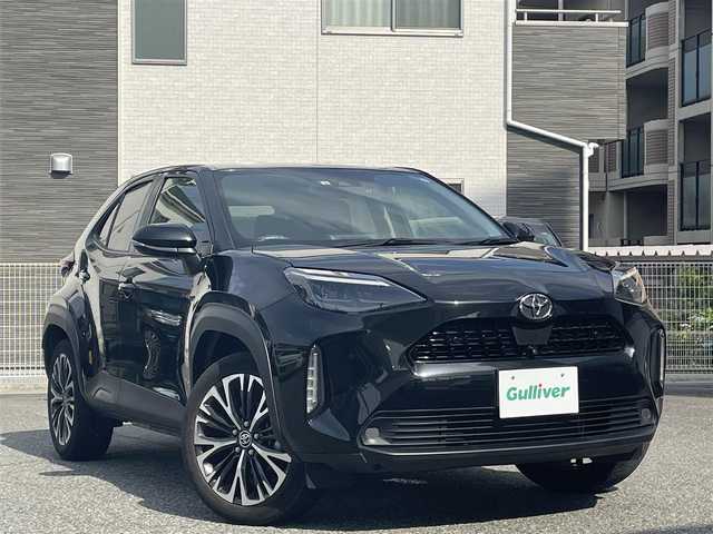 トヨタ ヤリスクロス Z 兵庫県 2022(令4)年 3.1万km ブラックマイカ 主要装備/純正ディスプレイオーディオ/・Apple car play/・Android Auto/・Bluetooth/・AM/FM/・Miracast/ドライブレコーダー前後/ビルトインＥＴＣ/シートヒーターＤ／Ｎ/バックカメラ/パノラミックビューモニター/オートライト/プッシュスタート/ハーフレザー/トヨタセーフティセンス/レーントレーシングアシスト/プリクラッシュセーフティ/レーダークルーズコントロール/ブラインドスポットモニター/オートマチックハイビーム/パーキングアシスト/ロードサインアシスト/リヤクロストラフィックアラート/パーキングサポートブレーキ/備品/スマートキー2/取り扱い説明書/保証書
