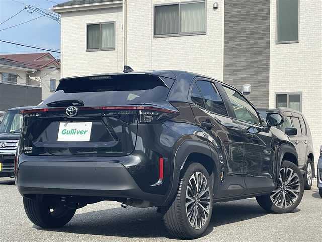 トヨタ ヤリスクロス Z 兵庫県 2022(令4)年 3.1万km ブラックマイカ 主要装備/純正ディスプレイオーディオ/・Apple car play/・Android Auto/・Bluetooth/・AM/FM/・Miracast/ドライブレコーダー前後/ビルトインＥＴＣ/シートヒーターＤ／Ｎ/バックカメラ/パノラミックビューモニター/オートライト/プッシュスタート/ハーフレザー/トヨタセーフティセンス/レーントレーシングアシスト/プリクラッシュセーフティ/レーダークルーズコントロール/ブラインドスポットモニター/オートマチックハイビーム/パーキングアシスト/ロードサインアシスト/リヤクロストラフィックアラート/パーキングサポートブレーキ/備品/スマートキー2/取り扱い説明書/保証書