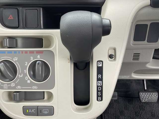 ダイハツ ムーヴ L SAⅡ 鹿児島県 2016(平28)年 4.1万km シルキーブルーP 社外ナビ/（AM/FM/CD/ワンセグ）/衝突軽減システム/ベンチシート/横滑り防止装置/アイドリングストップ/リモコンキー/純正フロアマット/後方コーナーセンサー/ヘッドライトレベライザー/ISOFIX/取扱説明書/保証書