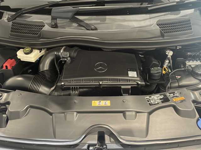 メルセデス・ベンツ Ｖ２２０ d スポーツ 新潟県 2019(令1)年 4.7万km オブシディアンブラックM レーダーセーフティパッケージ/・ブラインドスポットアシスト/・ディストロニックプラス/・レーンキーピングアシスト/・ＣＰＡ/・PRE-SAFE/レザーパッケージ/・本革シート/・ウェーブ調マットアンスラサイトインテリアトリム/・ステンレスアクセル＆ブレーキペダル/AMGデザインエクステリア/COMANDシステム/・8.4インチワイドディスプレイ/・タッチパッド/・HDDナビゲーション【CD/DVD/BT/フルセグ】/・USBメディアフェース/・SDカードスロット/ETC【2.0】/360°カメラ/メモリ付きパワーシート(前席)/シートヒーター/電動デュアルスライディンドア/EASY-PACK自動開閉テールゲート/脱着式シート(全後席)/マルチファクションステアリング(パドルシフト付き)/オートライト