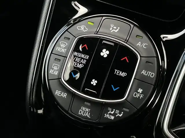トヨタ ノア ハイブリッド Si ダブルバイビーⅡ 福岡県 2020(令2)年 3万km ホワイトパールクリスタルシャイン 純正9型SDナビ(フルセグTV/CD/DVD/BT)バックモニタコーナーセンサー両側パワスラクルコンドラレコETCシートヒーターUSB純正フロアマット純正LEDヘッドライト純正16インチアルミホイルプッシュスタートスマートキー
