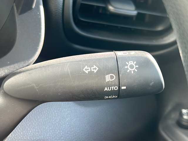 トヨタ ヤリス ハイブリッド X 山形県 2020(令2)年 6.4万km シアンM 4WD/レーダークルーズコントロール/ブラインドスポットモニター/トヨタセーフティーセンス/パーキングアシスト/前後コーナーセンサー/横滑り防止装置/純正ナビ/（Bluetooth/CD/DVD/フルセグ)/全方位カメラ/寒冷地仕様/オートヘッドライト/オートマッチクハイビーム/ビルトインETC/純正フロアマット/スマートキー×2/電動格納ミラー/ウィンカーミラー/ドアバイザー