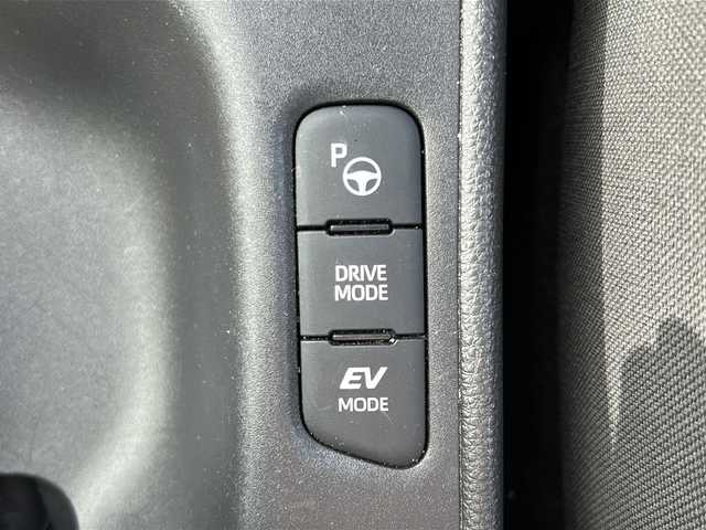 トヨタ ヤリス ハイブリッド X 山形県 2020(令2)年 6.4万km シアンM 4WD/レーダークルーズコントロール/ブラインドスポットモニター/トヨタセーフティーセンス/パーキングアシスト/前後コーナーセンサー/横滑り防止装置/純正ナビ/（Bluetooth/CD/DVD/フルセグ)/全方位カメラ/寒冷地仕様/オートヘッドライト/オートマッチクハイビーム/ビルトインETC/純正フロアマット/スマートキー×2/電動格納ミラー/ウィンカーミラー/ドアバイザー