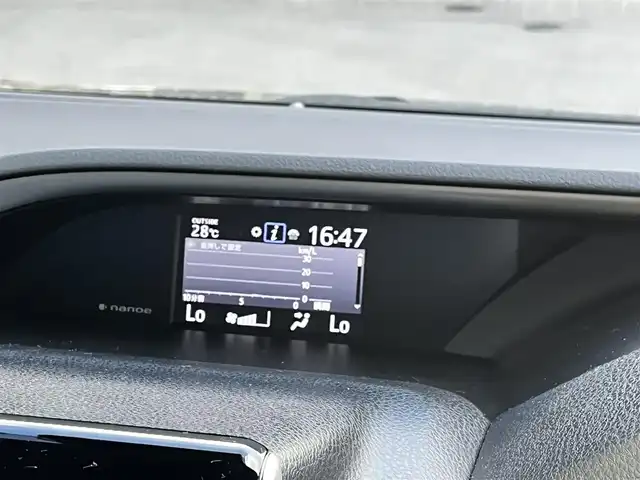 トヨタ ヴォクシー ZS 煌Ⅲ 滋賀県 2021(令3)年 3.3万km ブラック 純正9インチナビ/【Bluetooth/CD/DVD/フルセグTV】/両側パワースライドドア/ハーフレザーシート/バックカメラ/クリアランスソナー/クルーズコントロール/プリクラッシュセーフティ/LEDヘッドライト/オートマチックハイビーム/ビルトインETC/プッシュスタート/スマートキー/ステアリングリモコン