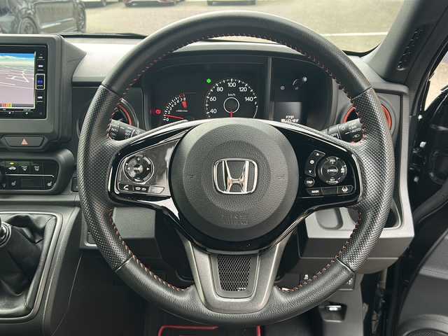 ホンダ Ｎ ＯＮＥ RS 大阪府 2023(令5)年 0.4万km クリスタルブラックパール ホンダセンシング　純正ナビ　フルセグ　Ｂｌｕｅｔｏｏｔｈ　ＤＶＤ／ＣＤ　バックカメラ　ＥＴＣ　レーダークルーズコントロール　シートヒーター　オートホールド　無限フロアマット　無限バイザー　無限ドアハンドルプロテクター　プッシュスタート　LEDヘッドライト 純正オーディオ　純正ホイール　前後ドライブレコーダー　スマートキー　スペアキー1本　取扱説明書/保証書　エンジンスタートボタン　