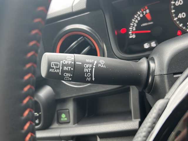 ホンダ Ｎ ＯＮＥ RS 大阪府 2023(令5)年 0.4万km クリスタルブラックパール ホンダセンシング　純正ナビ　フルセグ　Ｂｌｕｅｔｏｏｔｈ　ＤＶＤ／ＣＤ　バックカメラ　ＥＴＣ　レーダークルーズコントロール　シートヒーター　オートホールド　無限フロアマット　無限バイザー　無限ドアハンドルプロテクター　プッシュスタート　LEDヘッドライト 純正オーディオ　純正ホイール　前後ドライブレコーダー　スマートキー　スペアキー1本　取扱説明書/保証書　エンジンスタートボタン　
