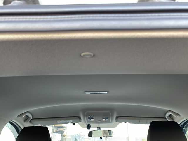 マツダ アクセラ スポーツ 15S 富山県 2014(平26)年 2.4万km スノーフレイクホワイトパールマイカ 禁煙車/純正ナビ/バックカメラ/フルセグ/アイドリングストップ/オートライト/ＬＥＤヘッドライト/フォグランプ/横滑り防止/１６インチ純正アルミホイール/純正フロアマット/ＥＴＣ/保証書・取扱説明