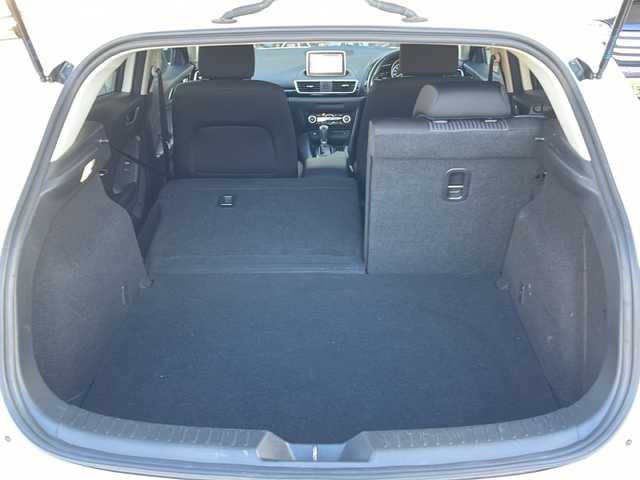 マツダ アクセラ スポーツ 15S 富山県 2014(平26)年 2.4万km スノーフレイクホワイトパールマイカ 禁煙車/純正ナビ/バックカメラ/フルセグ/アイドリングストップ/オートライト/ＬＥＤヘッドライト/フォグランプ/横滑り防止/１６インチ純正アルミホイール/純正フロアマット/ＥＴＣ/保証書・取扱説明